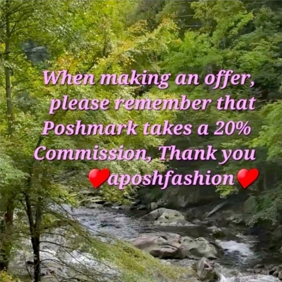 PINK VS TEE SIZE XS + PINK VS SHORT SIZE 4 (BUNDLE) - Picture 8 of 9